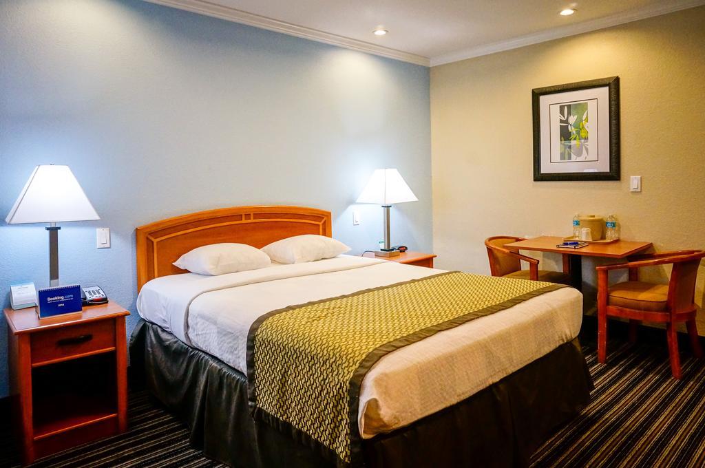 Hotel Parmani Palo Alto Dış mekan fotoğraf